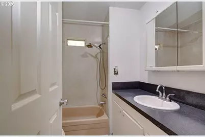 12908 NE 81st St, Vancouver, WA 98682 - Photo 14