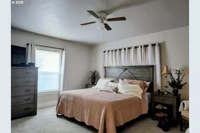 201 N Birch St, Coquille, OR 97423 - Photo 20