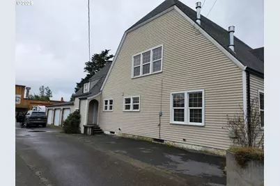 201 N Birch St, Coquille, OR 97423 - Photo 4