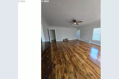 201 N Birch St, Coquille, OR 97423 - Photo 18
