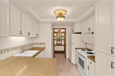 15695 SW 114th Ct #4, Portland, OR 97224 - Photo 14