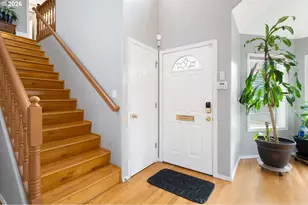 531 NE Meadow Dr, Portland, OR 97211 - Photo 4