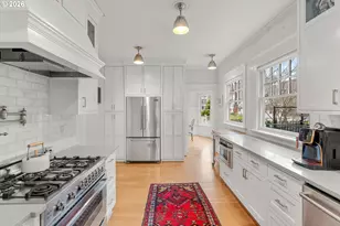 2264 NW Kearney St, Portland, OR 97210 - Photo 14