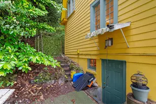 6637 NW St Helens Rd, Portland, OR 97210 - Photo 32