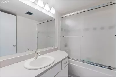 6645 W Burnside St #550, Portland, OR 97210 - Photo 24