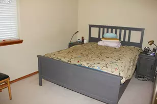 2743 SE 98th Ave, Portland, OR 97266 - Photo 18