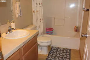 2743 SE 98th Ave, Portland, OR 97266 - Photo 20
