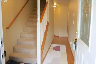 2743 SE 98th Ave #2, Portland, OR 97266 - Photo 4