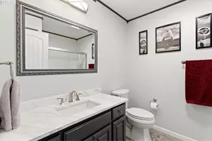 844 NW Fred St, Sublimity, OR 97385 - Photo 36