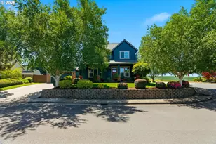 844 NW Fred St, Sublimity, OR 97385 - Photo 2