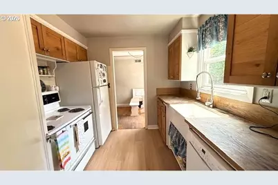 3390 Bell Ave, Eugene, OR 97402 - Photo 20