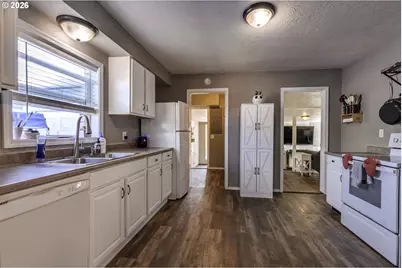 125 SW Harrison St, Sheridan, OR 97378 - Photo 12