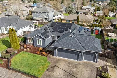 2010 N Nugget Ln, Newberg, OR 97132 - Photo 2