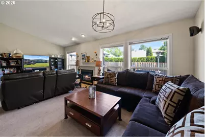 2010 N Nugget Ln, Newberg, OR 97132 - Photo 8