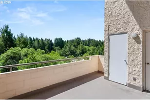 6685 W Burnside St, Portland, OR 97210 - Photo 18