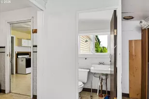940 W M St, Springfield, OR 97477 - Photo 22