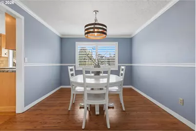 20520 Martin Ct, West Linn, OR 97068 - Photo 10