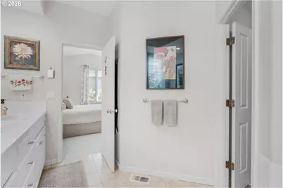 2526 NW Marsden Pl, Portland, OR 97229 - Photo 24