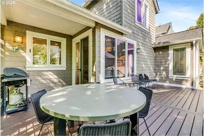 2526 NW Marsden Pl, Portland, OR 97229 - Photo 38
