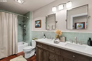 7717 NW Blue Pointe Ln, Portland, OR 97229 - Photo 20