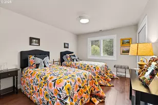 7717 NW Blue Pointe Ln, Portland, OR 97229 - Photo 22