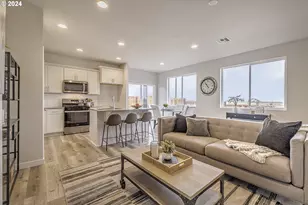 486 E Wilson St, Carlton, OR 97111 - Photo 4