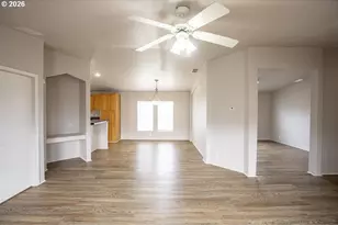 313 12th St, La Grande, OR 97850 - Photo 4