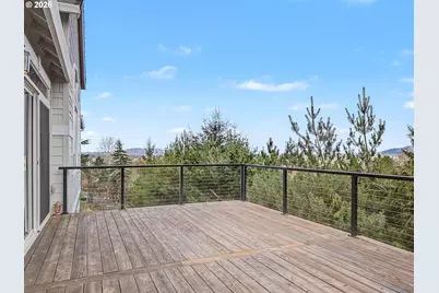 8512 SE Constance Dr, Happy Valley, OR 97086 - Photo 18