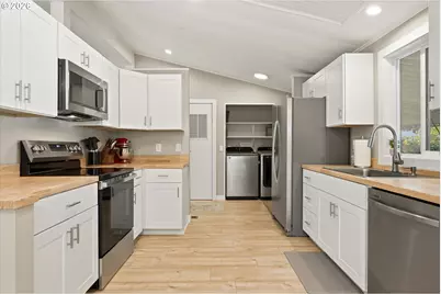 17197 SW Smith Ave #58, Sherwood, OR 97140 - Photo 4