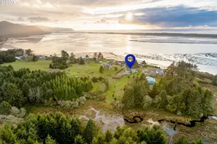 4955 Bourbon Pl W, Tillamook, OR 97141 - Photo 48