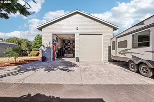 136 Thunderbird St, Molalla, OR 97038 - Photo 42