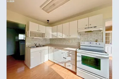 3102 Garfield St, Longview, WA 98632 - Photo 6