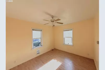 3102 Garfield St, Longview, WA 98632 - Photo 10