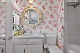 2018 NW 16th Ave, Portland, OR 97209 - Photo 32