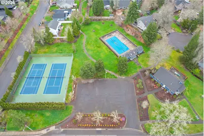 558 NE Joanne Cir, Hillsboro, OR 97124 - Photo 40