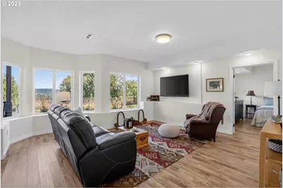 32102 NW Eagle Crest Dr, Ridgefield, WA 98642 - Photo 32