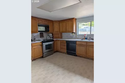 70 NE Brosi Orchard Rd, Winston, OR 97496 - Photo 8