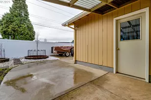 115 Saxon Pl, Junction City, OR 97448 - Photo 22