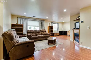 115 Saxon Pl, Junction City, OR 97448 - Photo 12