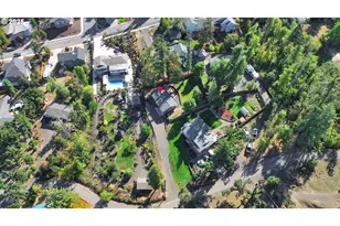 745 S 71st St, Springfield, OR 97478 - Photo 6