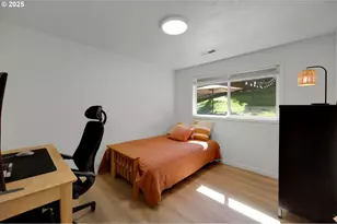 745 S 71st St, Springfield, OR 97478 - Photo 24