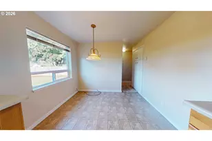 354 V St, Springfield, OR 97477 - Photo 8