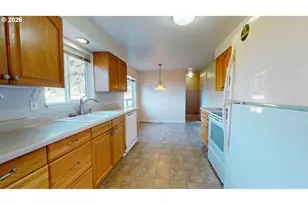 354 V St, Springfield, OR 97477 - Photo 14