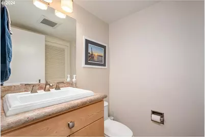 419 N Tomahawk Island Dr, Portland, OR 97217 - Photo 28