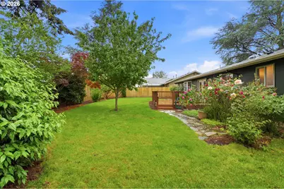 14320 SW Red Haven Dr, Beaverton, OR 97008 - Photo 38