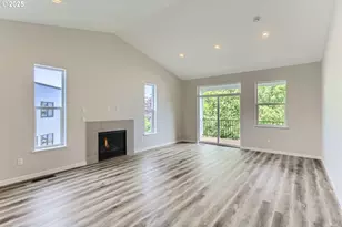 415 Pearl St, Oregon City, OR 97045 - Photo 8