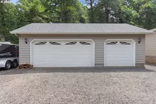 273 Golden Dr, Scottsburg, OR 97473 - Photo 8