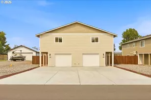 255 NE Fourth St, Irrigon, OR 97844 - Photo 2