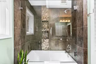 2726 SW 28th Dr, Portland, OR 97219 - Photo 20