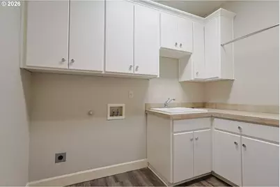 4806 NW Cherry St, Vancouver, WA 98663 - Photo 24
